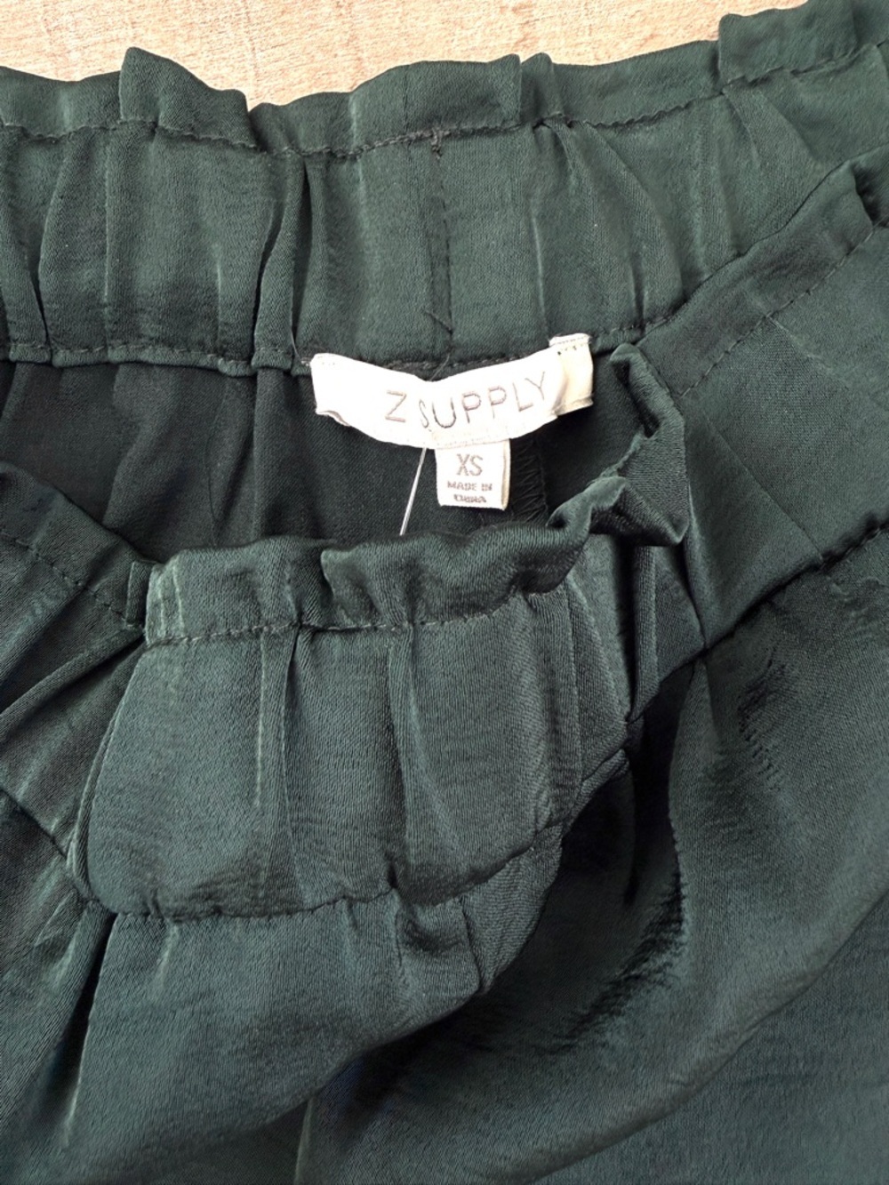 Z Supply Isolde Wide Leg Satin Pant Green - Picture 5 of 7